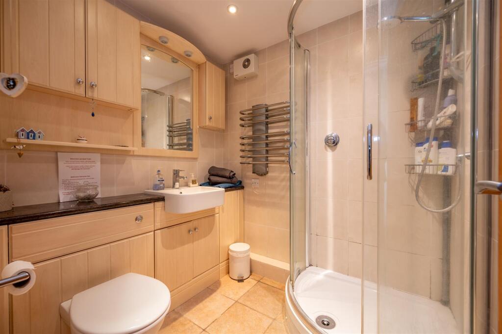 7 Shearwater Court 25 17.jpg