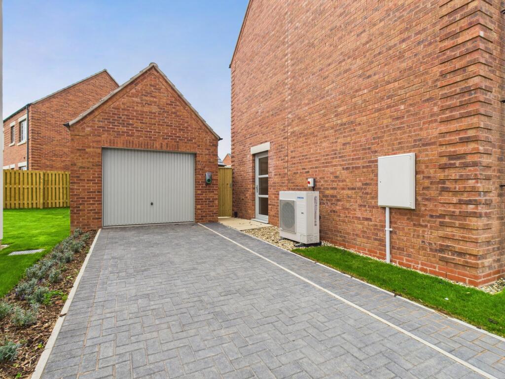 Garage &amp; Driveway