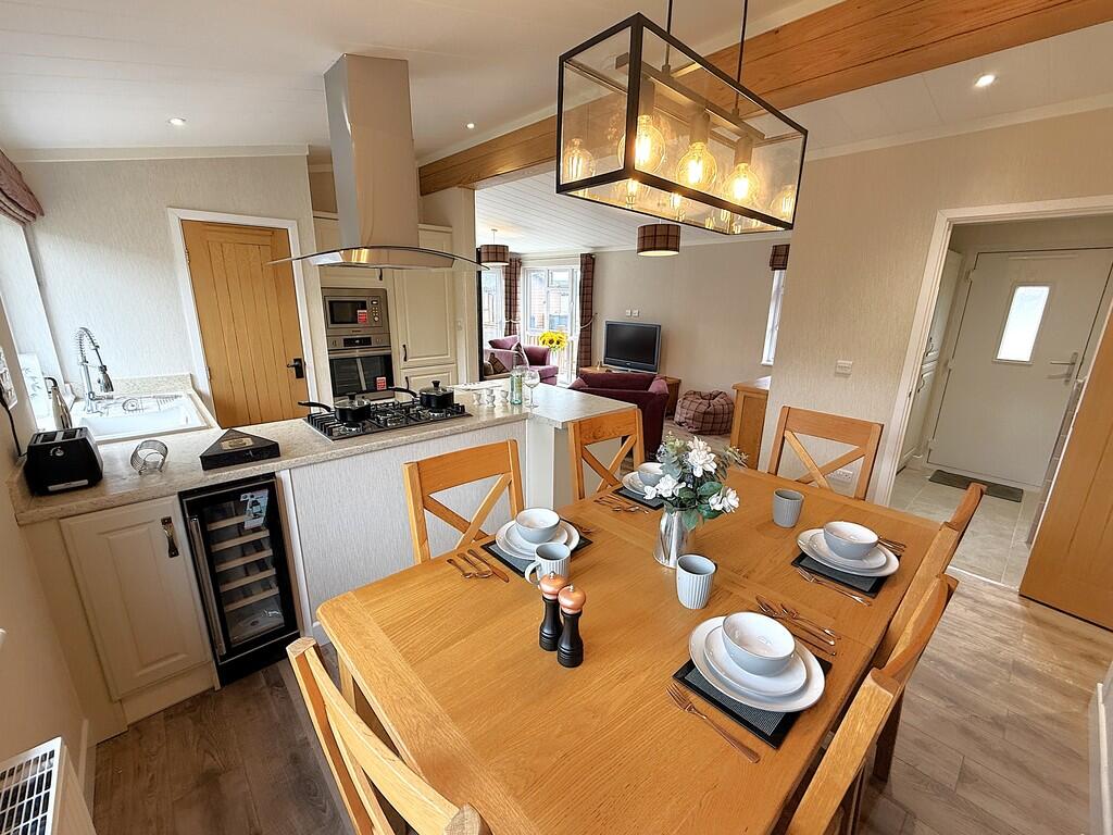DINING KITCHEN AR...
