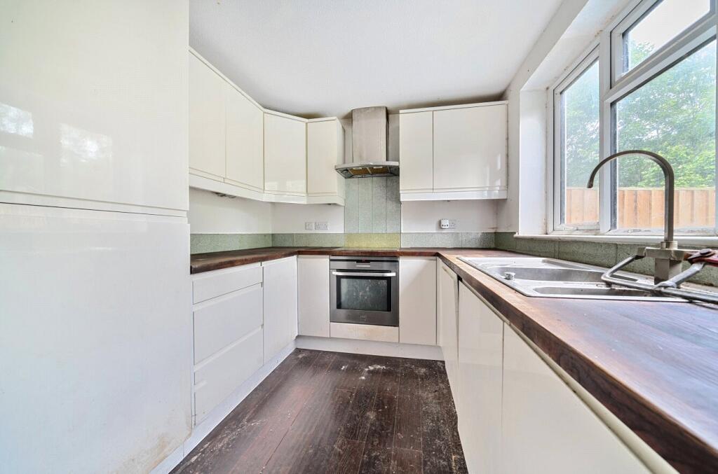 1305155-9-684ac08...