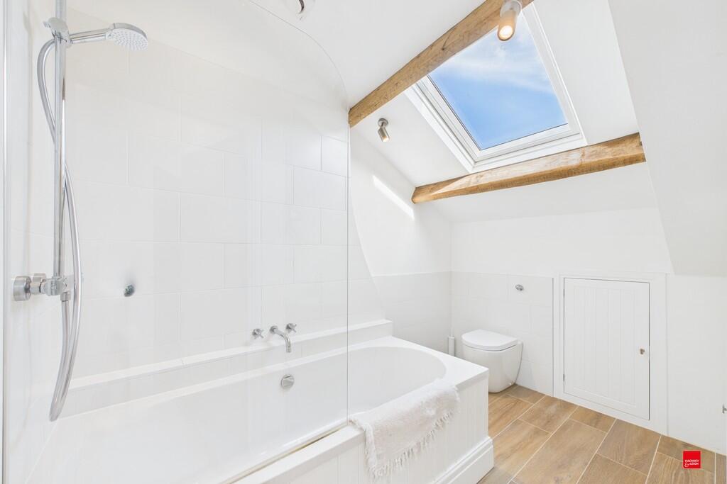 Master Ensuite