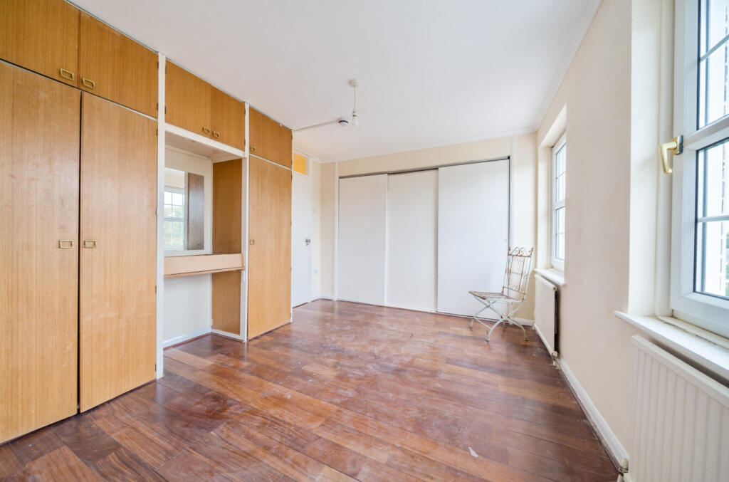 1360100-15-68d7e2...