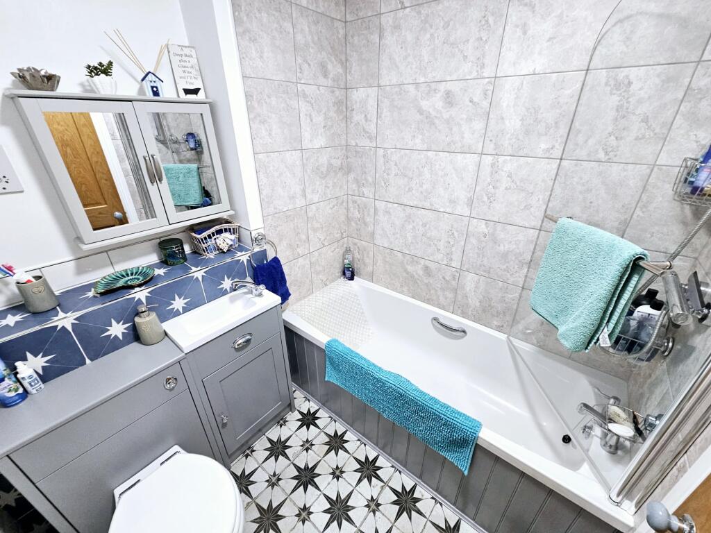 fea92819-8fc3-4b8f-a1a2-d3e70cb62e80