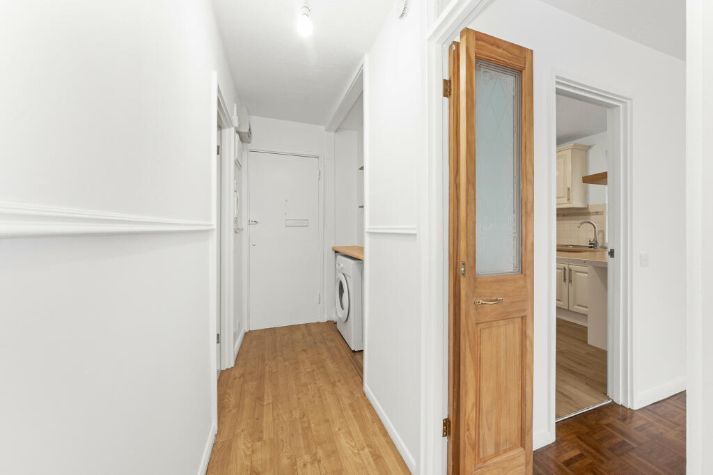 Entrance Hall/Utility