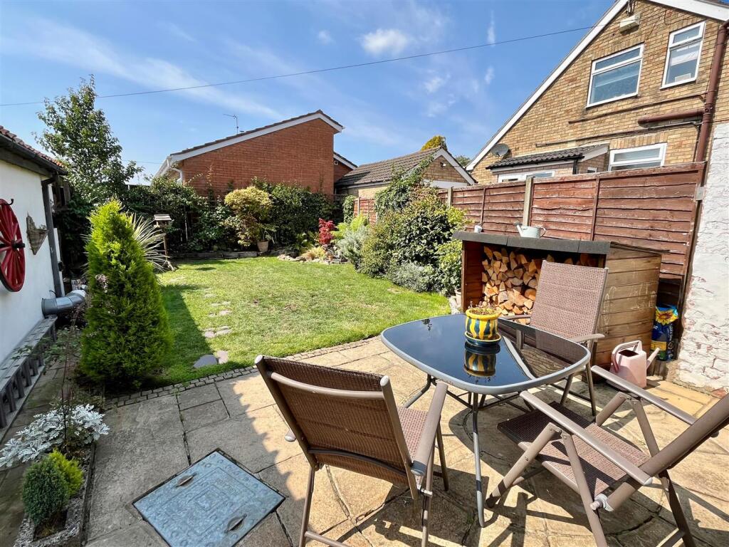 Rear Garden - image three.jpg