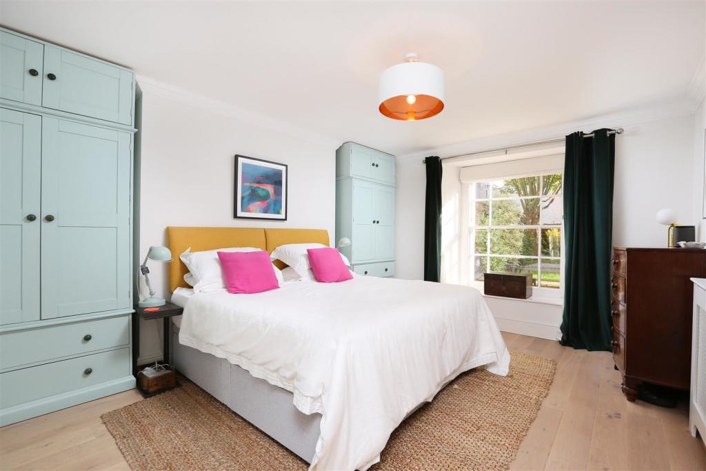 Garden Flat 19 Westfield Park 21.jpg