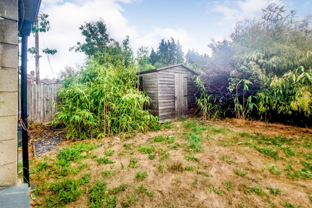 3 Hobbes Close, Malmesbury, Wiltshire, SN16 0DA