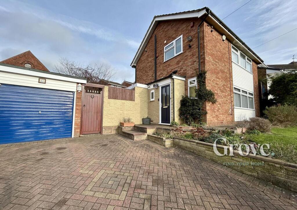 Castle Close Cradley Heath 2.jpg