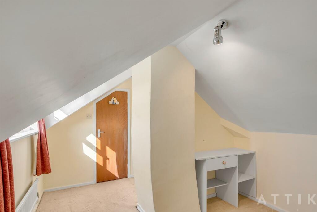 11 Kennedy Close Halesworth IP19 8EG (3).jpg