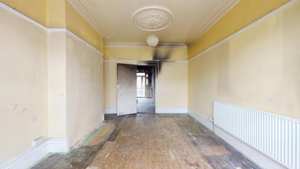 9 Arragon Gardens, Streatham, London, SW16 5LY