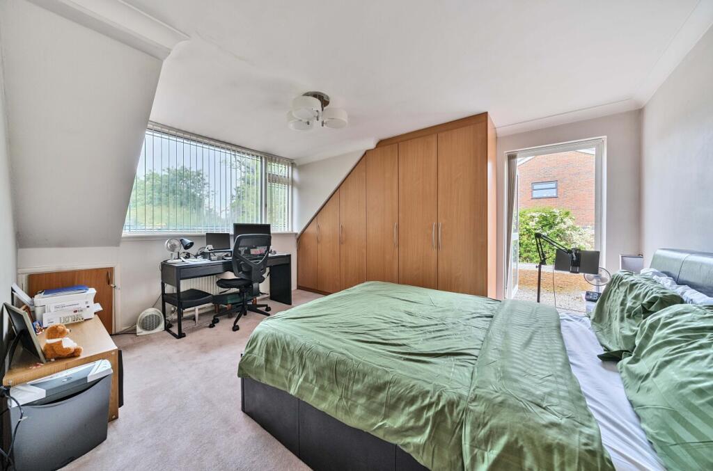 1296871-50-682dcb...