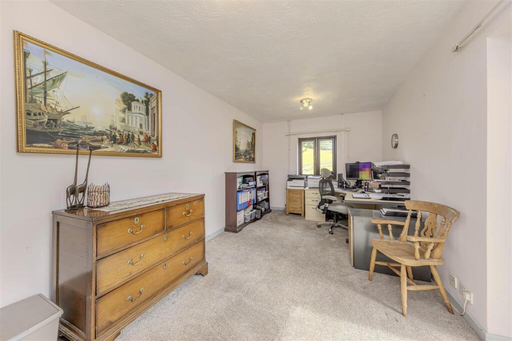 Bedroom Five/Office