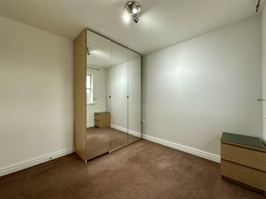 Bedroom 2 Aspect 2