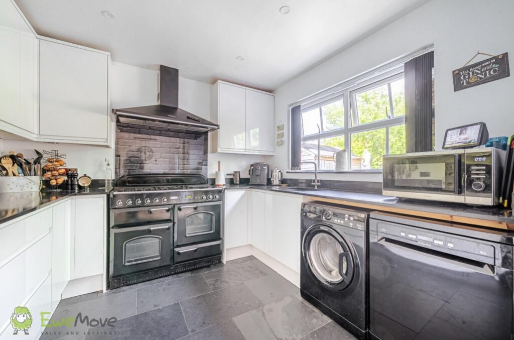 204283f0-20f7-4462-a927-c084d9cb8488