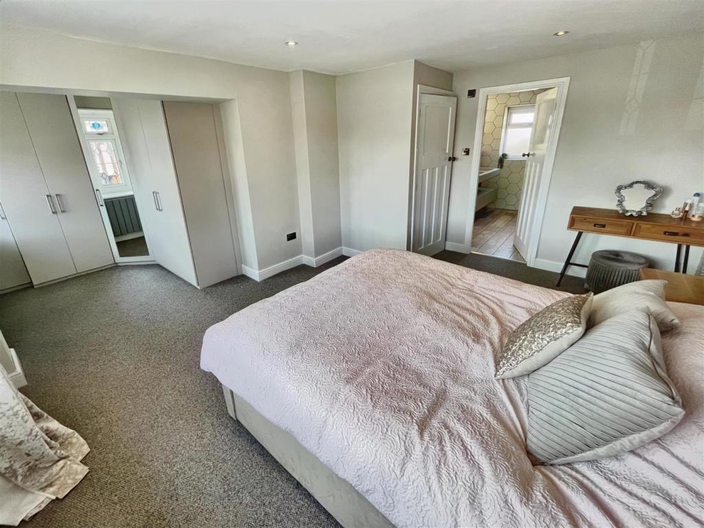 Bedroom 1 Aspect 4