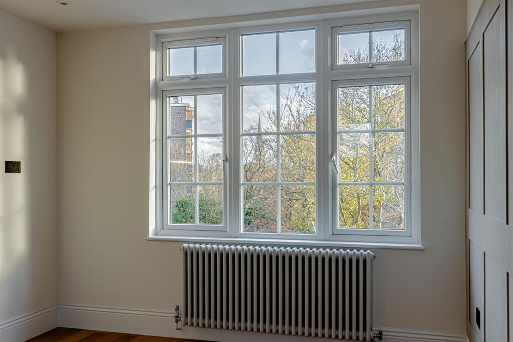 5 Lordship Park (1).jpg