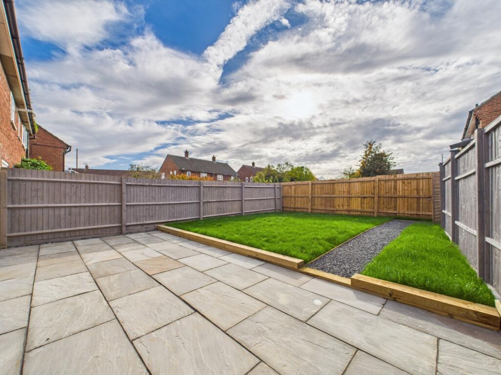 CAM01740G0-PR0458-STILL010