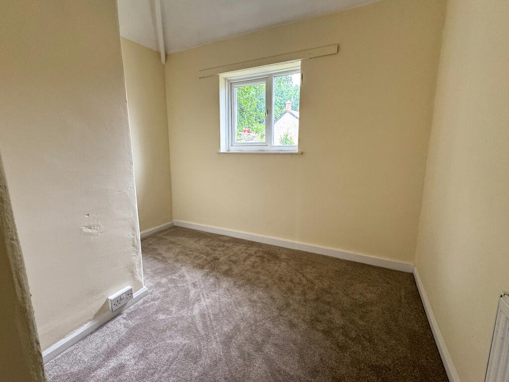 GILFACHROAD-06 T202506301956.jpg