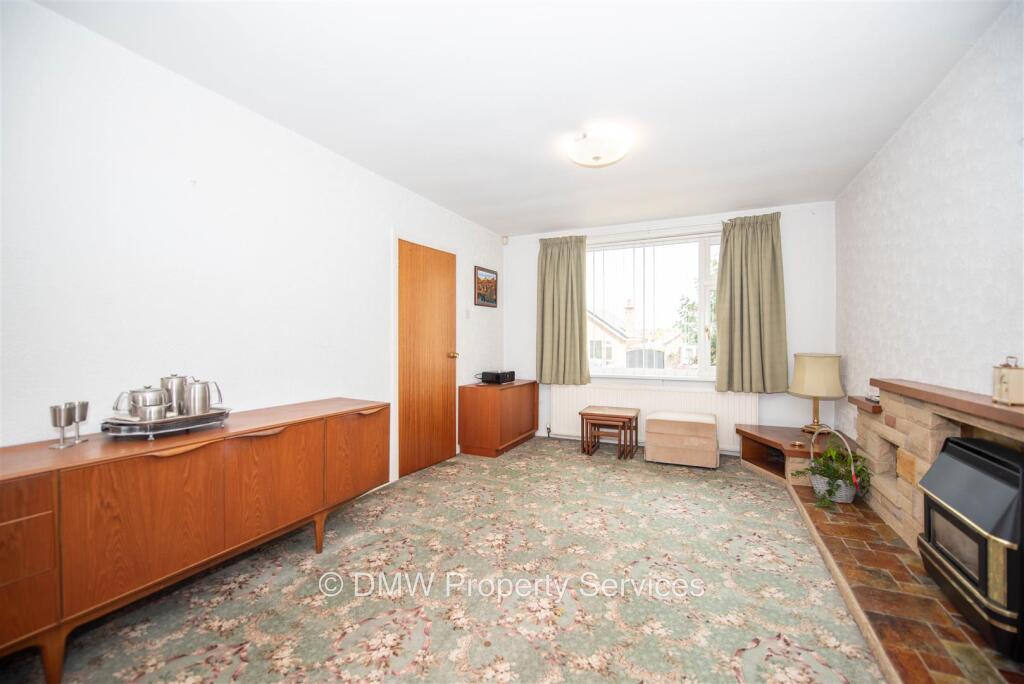 Open Plan Lounge/Diner