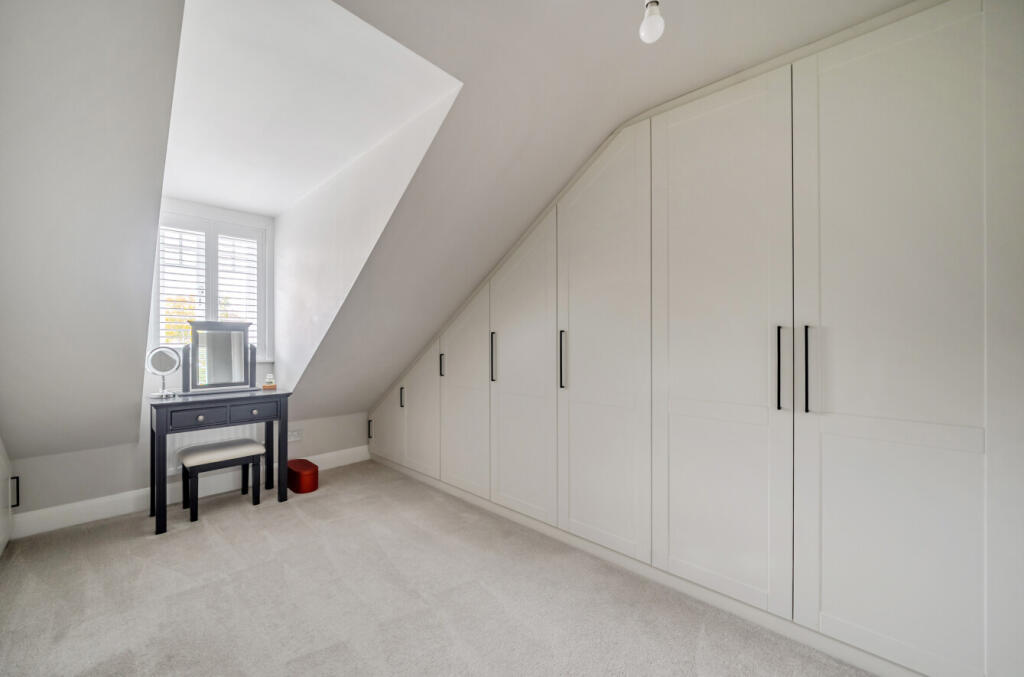 1372368-16-6900d2...