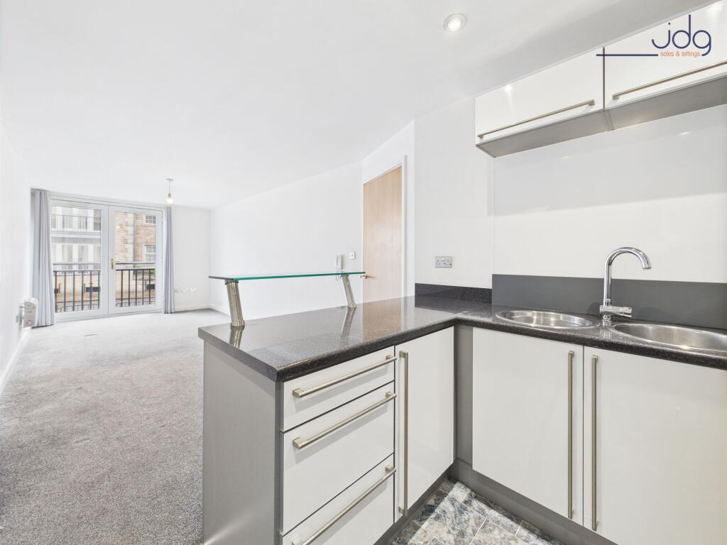 Open Plan Kitchen Living Space