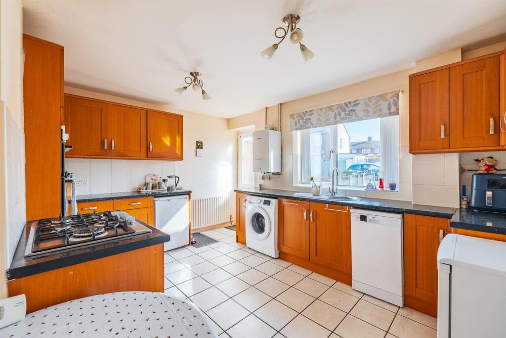 17 Shakespeare Rd-24.jpg