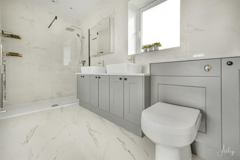 En-suite Shower Room