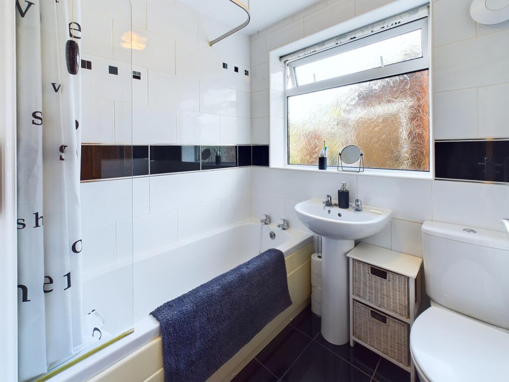 CAM03162G0-PR0165-STILL007