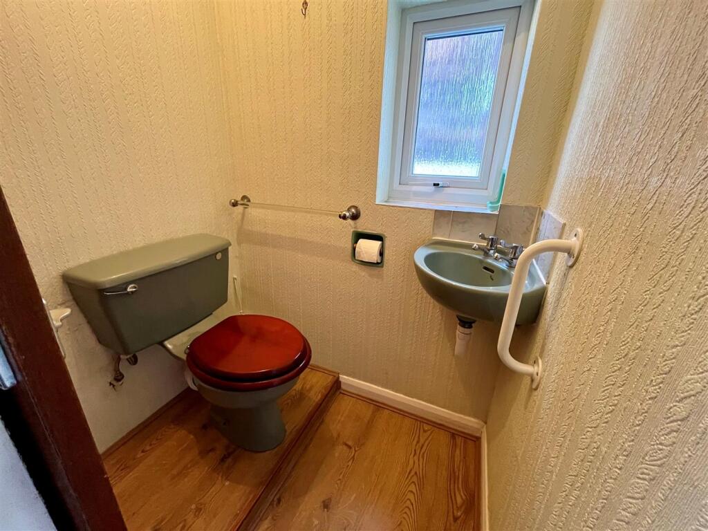 First Floor WC.jpg
