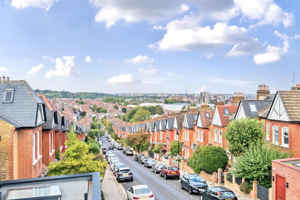 1358920-8-68d4005...