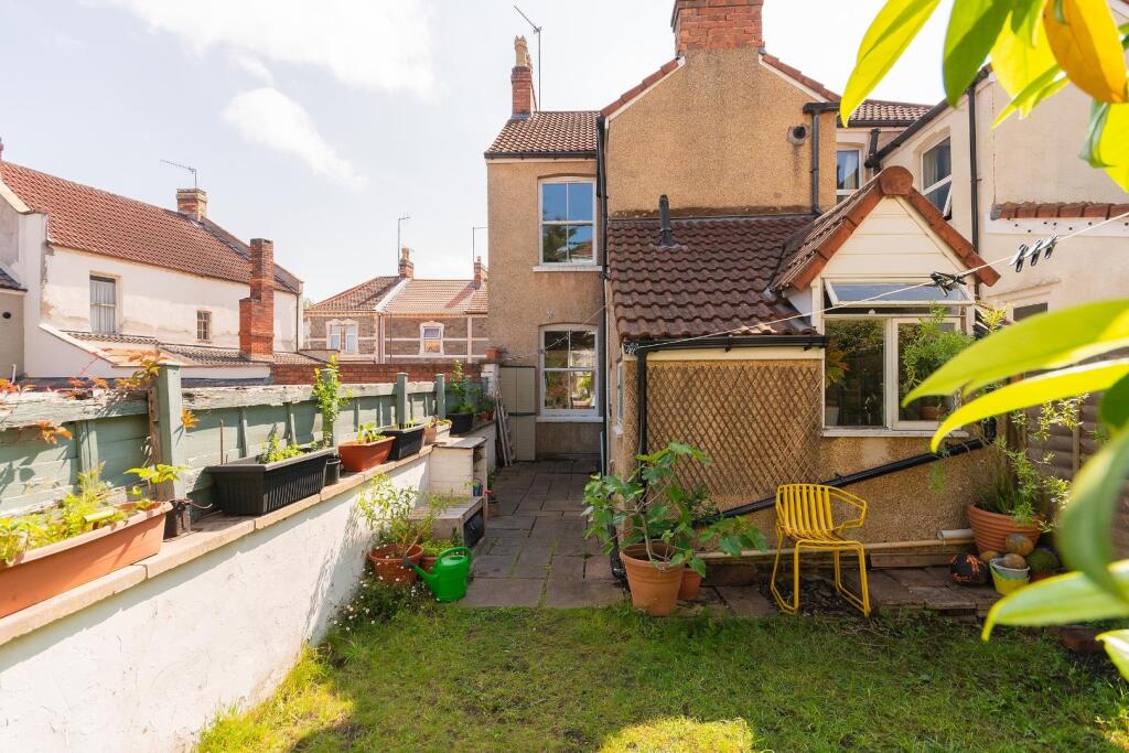 2O1RSG - External E.jpg