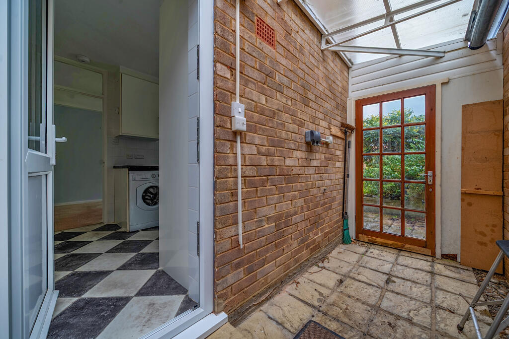 Side Lean To Storage