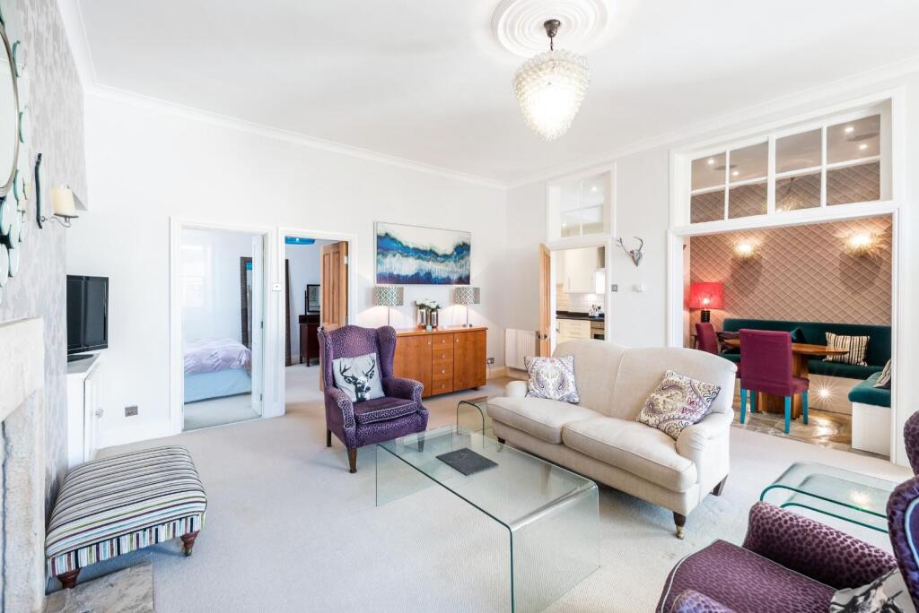 29a Royal Crescent, Bath, BA1 2LT-15.jpg