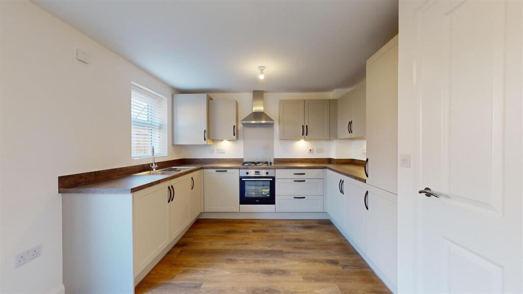 Morris Grove 58 Kitchen.jpg
