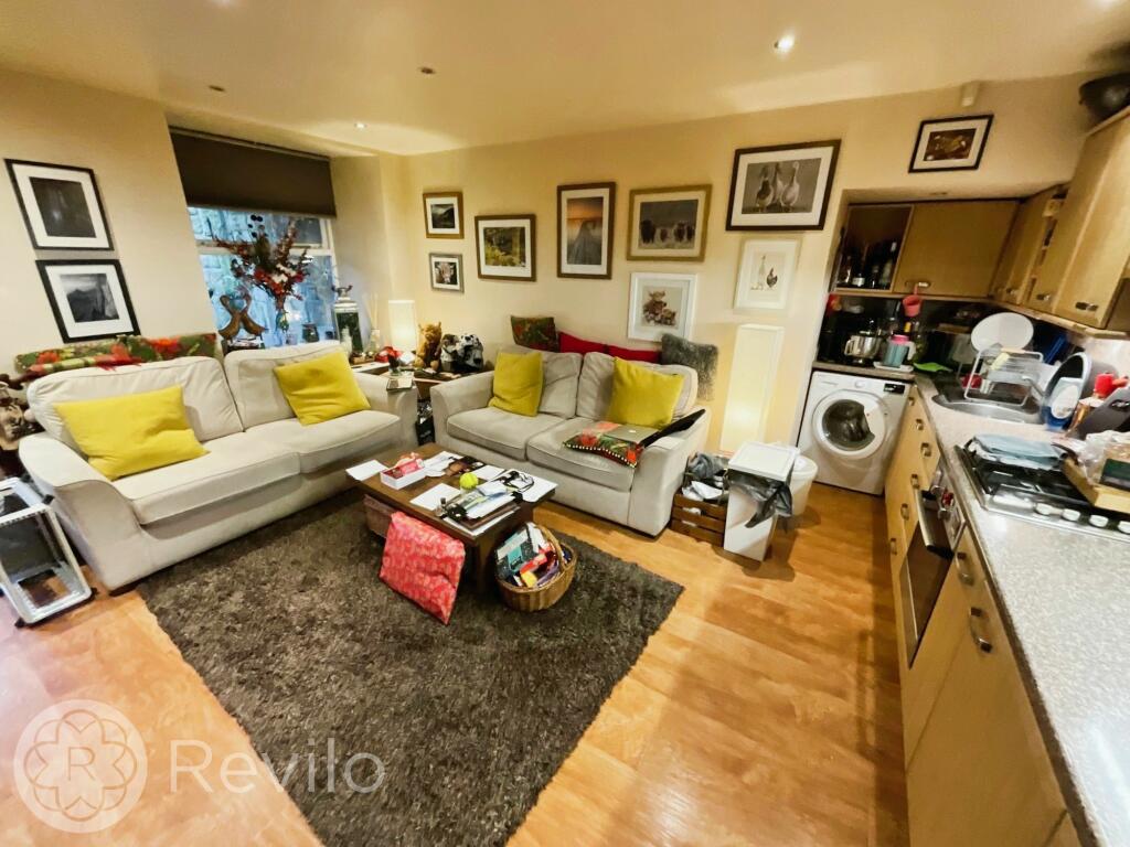 Open Plan Lounge &amp; Dining Kitchen