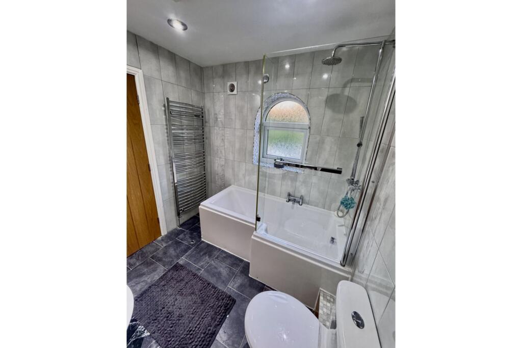 Master En-suite