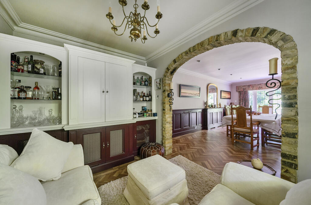 1299882-12-682f39...