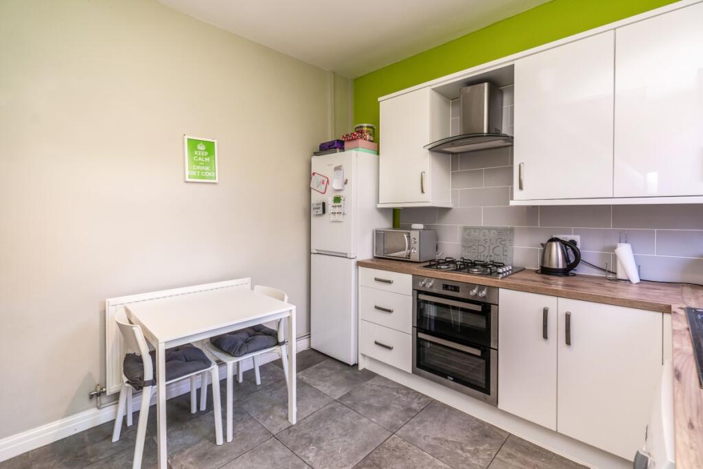 Kitchen / Dining Roo