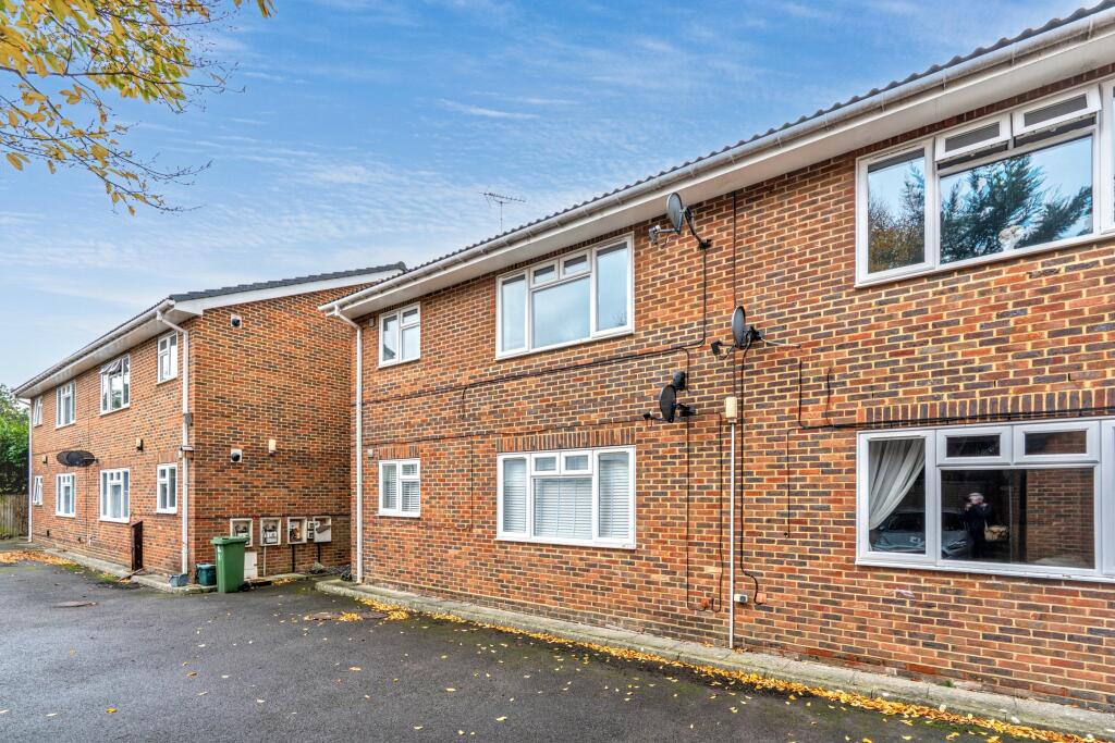 12 Bernard Court, Vale Road, Camberley GU15 3AY