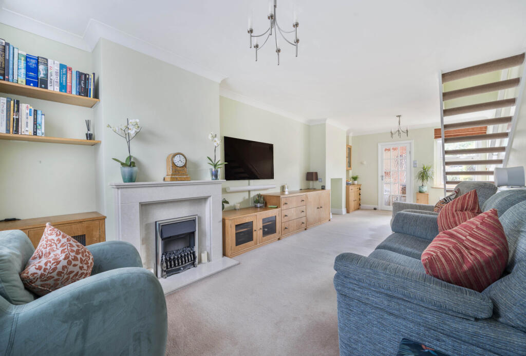 1303841-11-683d91...