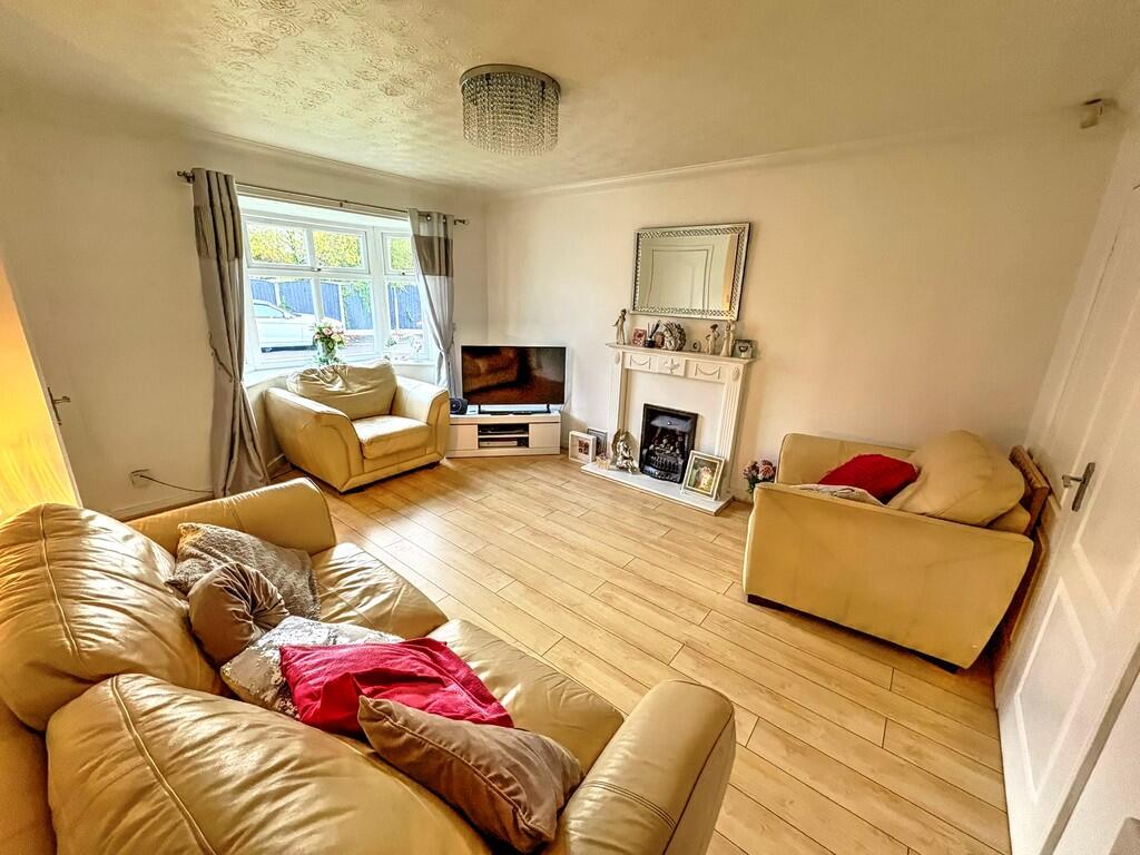 IMG-20251020-WA00...