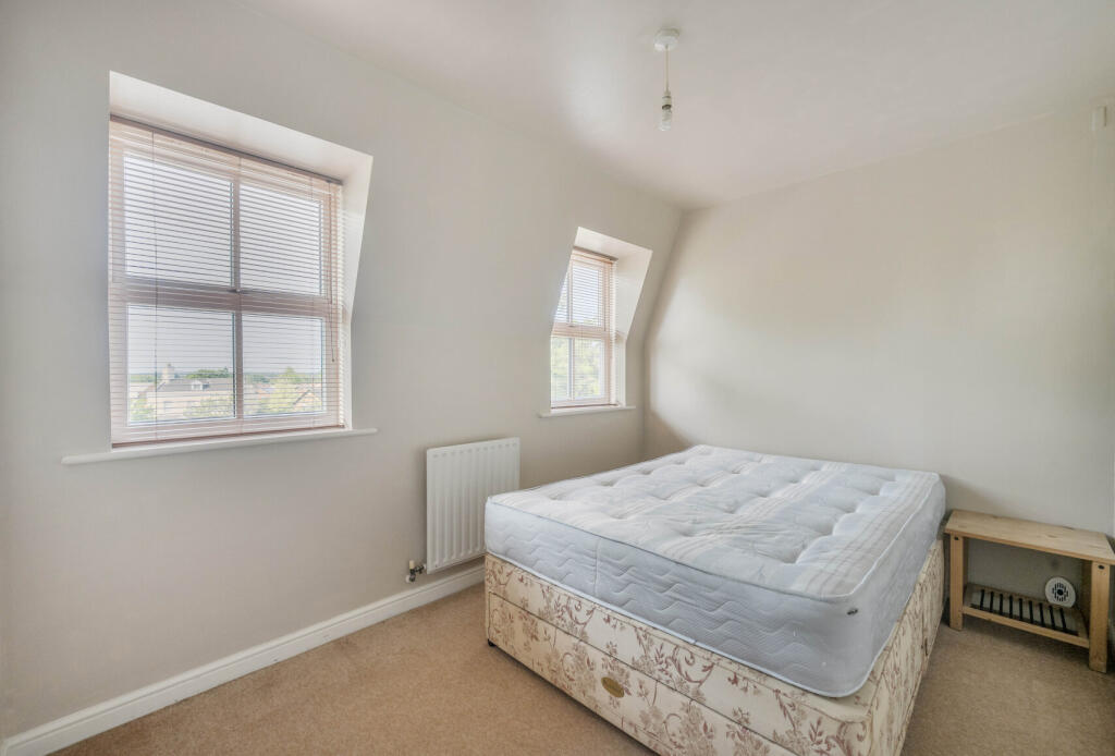 1311433-12-684c4f...