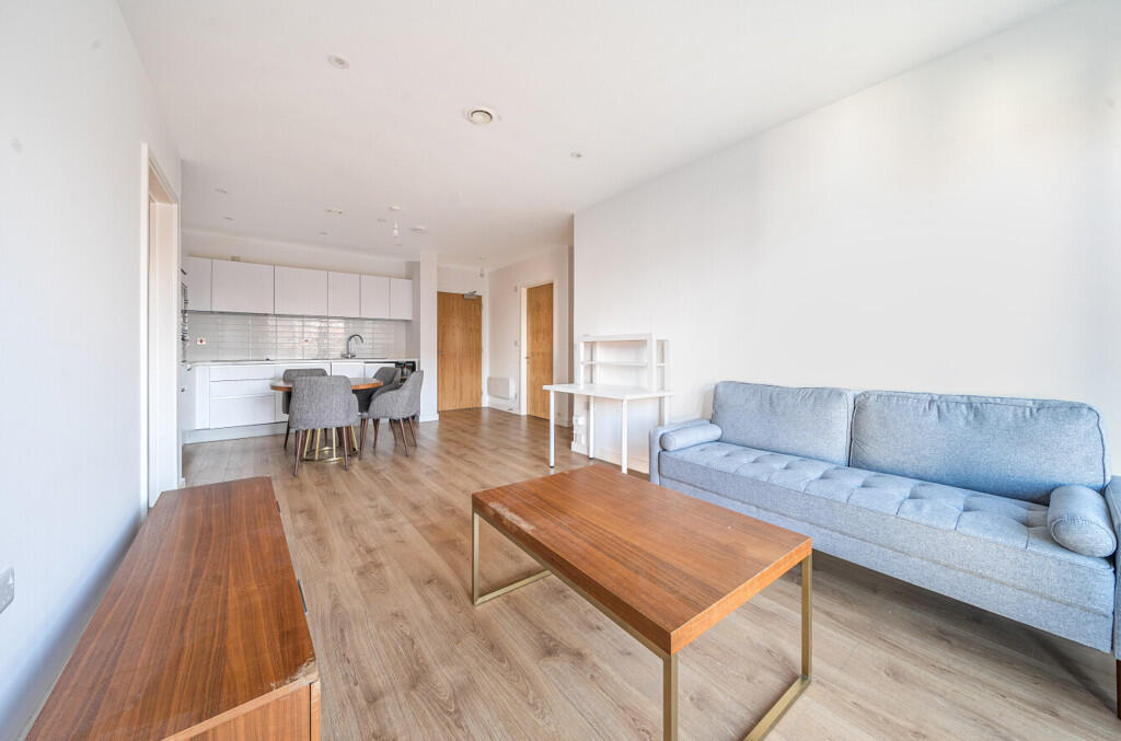 1385345-8-6926d8e...