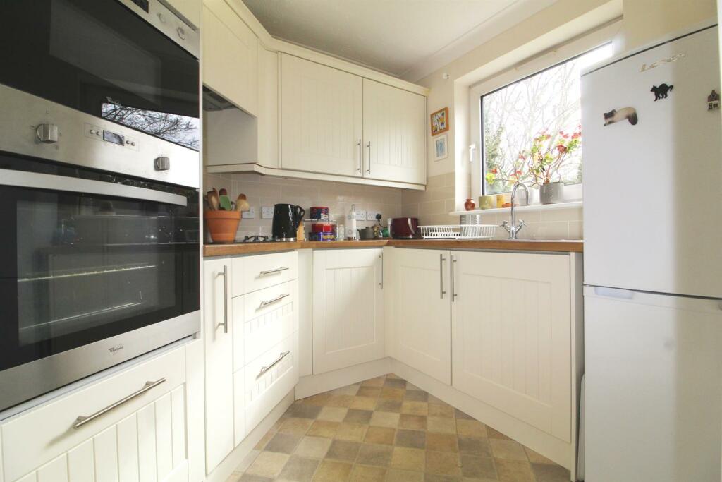 Kitchen edit.jpg