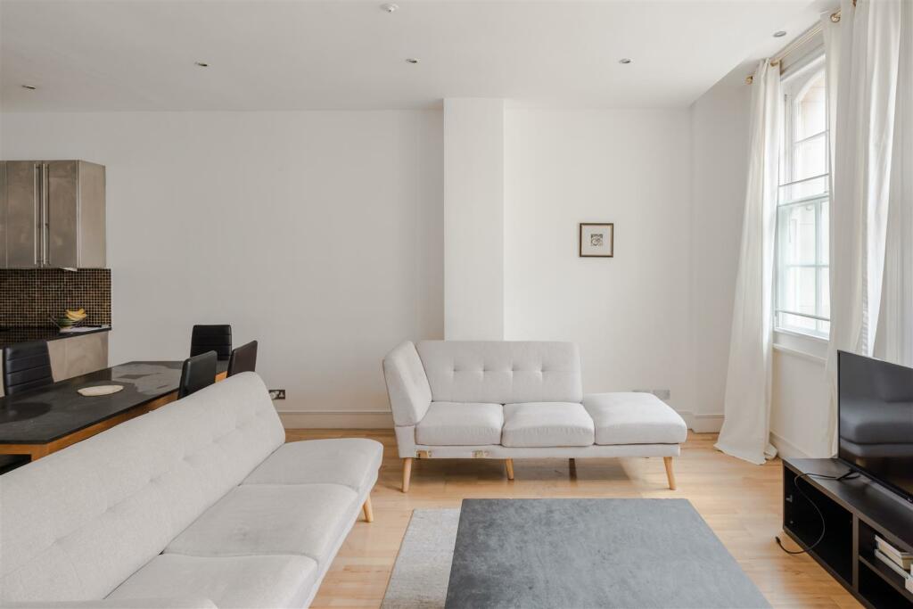 3, 3 Berners Street-9.jpg