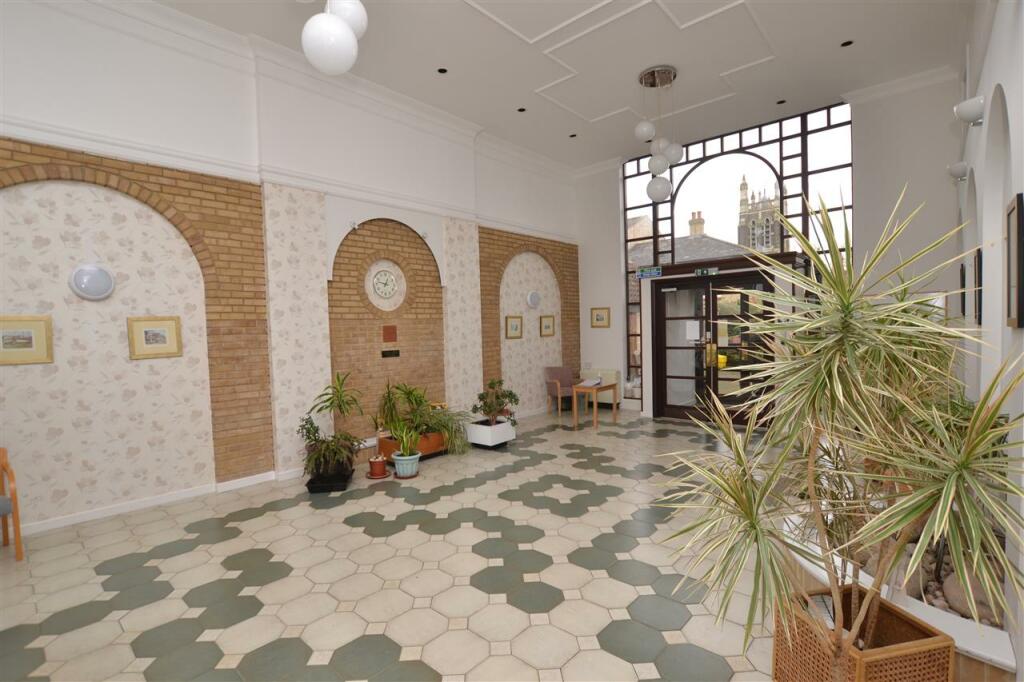 COMMUNAL RECEPTION