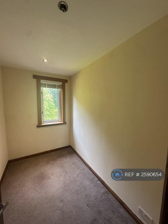 3rd Bedroom / Office