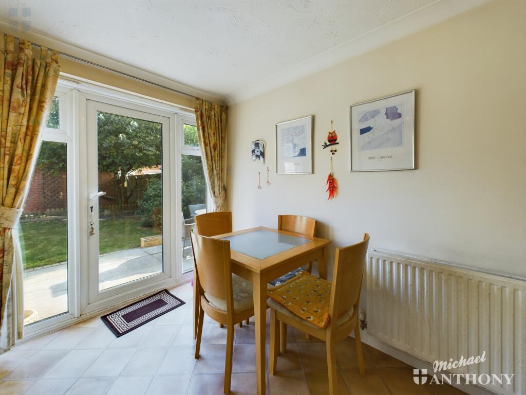 CAM03852G0-PR0097-STILL009