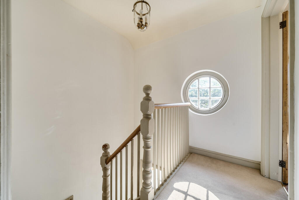 1306492-2-6849ad8...