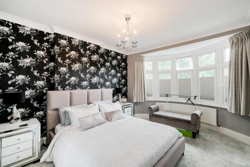 Larkswood Road-13.jpg
